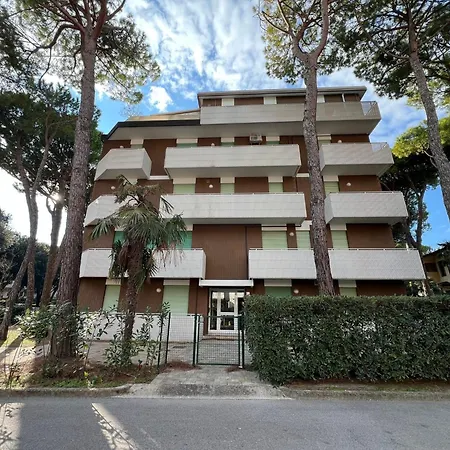 Lignano Pineta Flat With Balcony アパート リニャーノ・サッビアドーロ