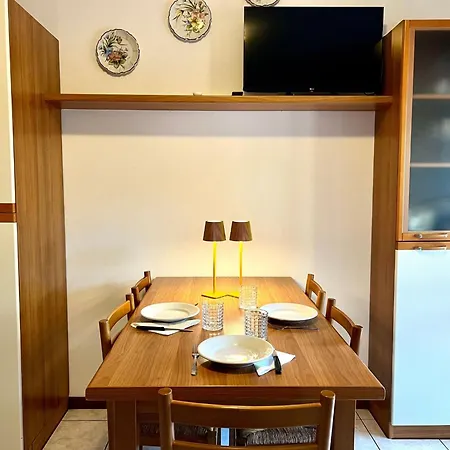Lignano Pineta Flat With Balcony リニャーノ・サッビアドーロ