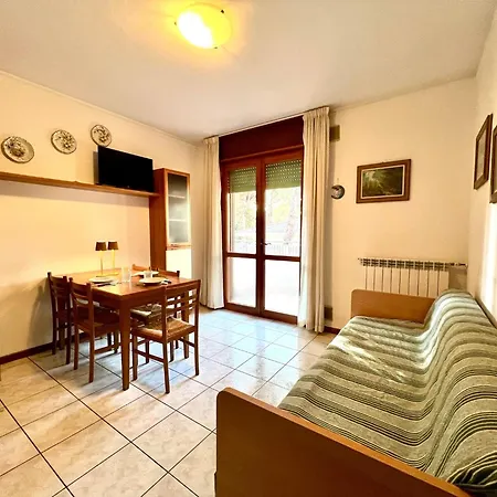 Lignano Pineta Flat With Balcony