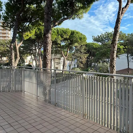 アパート Lignano Pineta Flat With Balcony *