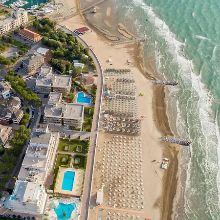 Lignano Pineta Flat With Balcony * リニャーノ・サッビアドーロ